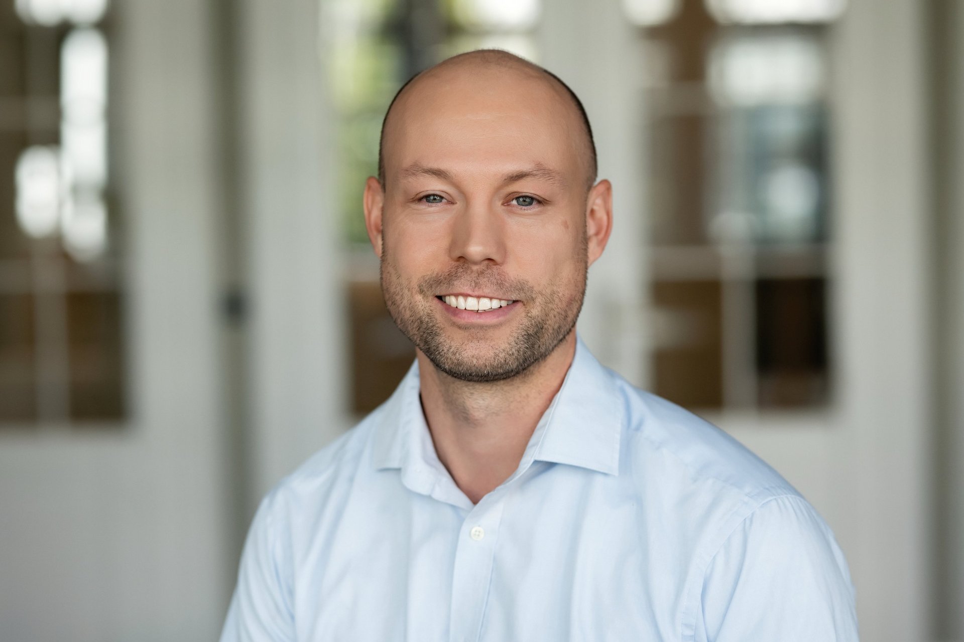 Porträtfoto Jan-Philip Schain